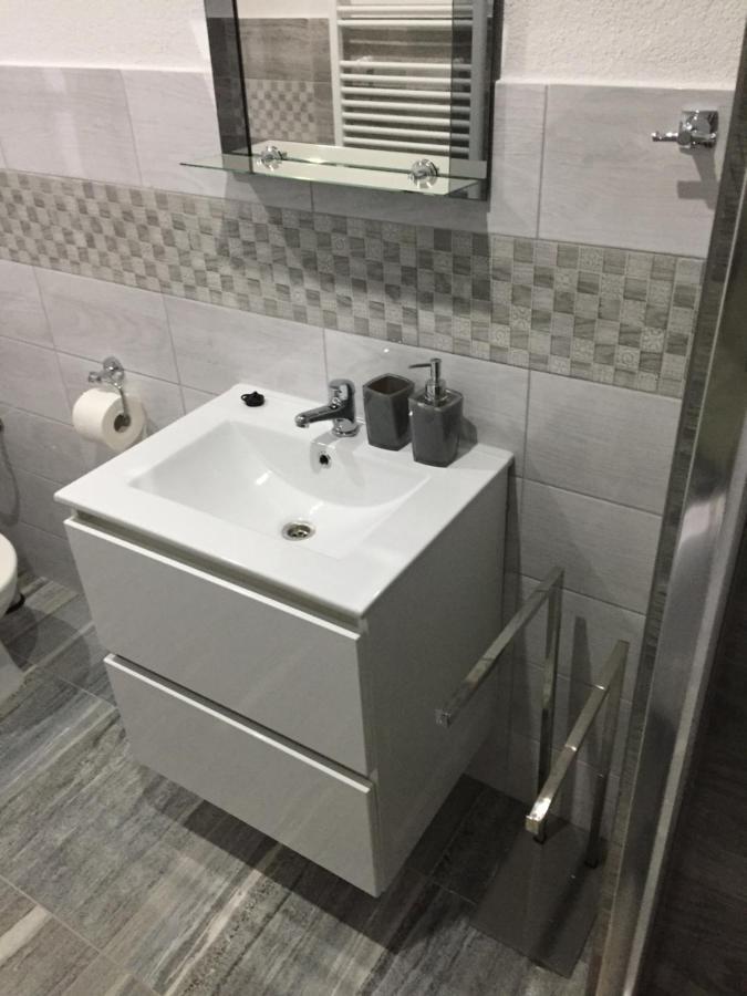 Apartman C.1 Haliganda*** Apartment Liptovsky Hradok Ngoại thất bức ảnh